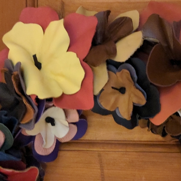 NEW! Handmade Leather Flower Rosette Wreath-14"  Multicolor - Picture 3 of 6